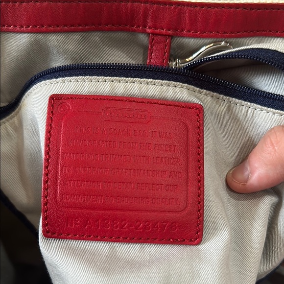 VGUC Coach Legacy Weekend Saint James YarnDyed Medium Tote made in 2013 - Picture 8 of 12